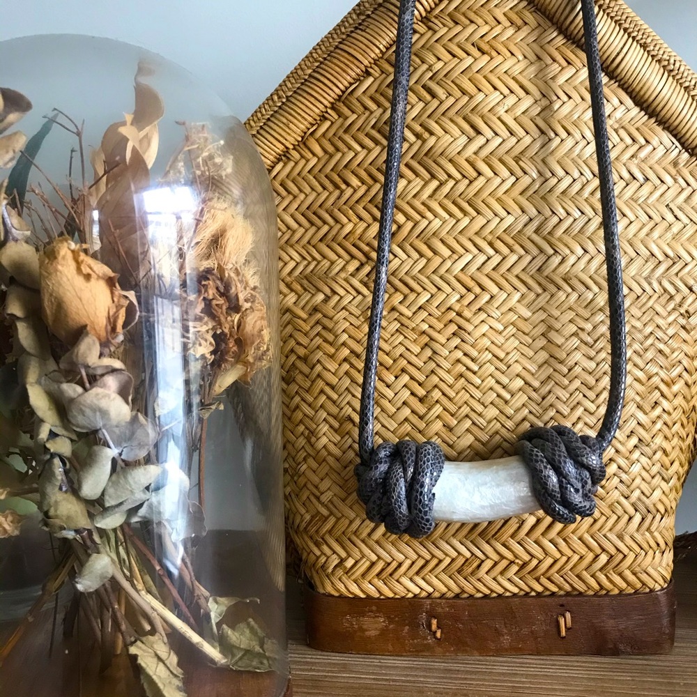 ZARA leather and mother of pearl necklace